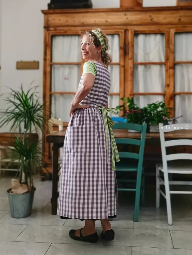 Grembiule a quadri viola (Ref. 418) grembiule donna tessuti moderni