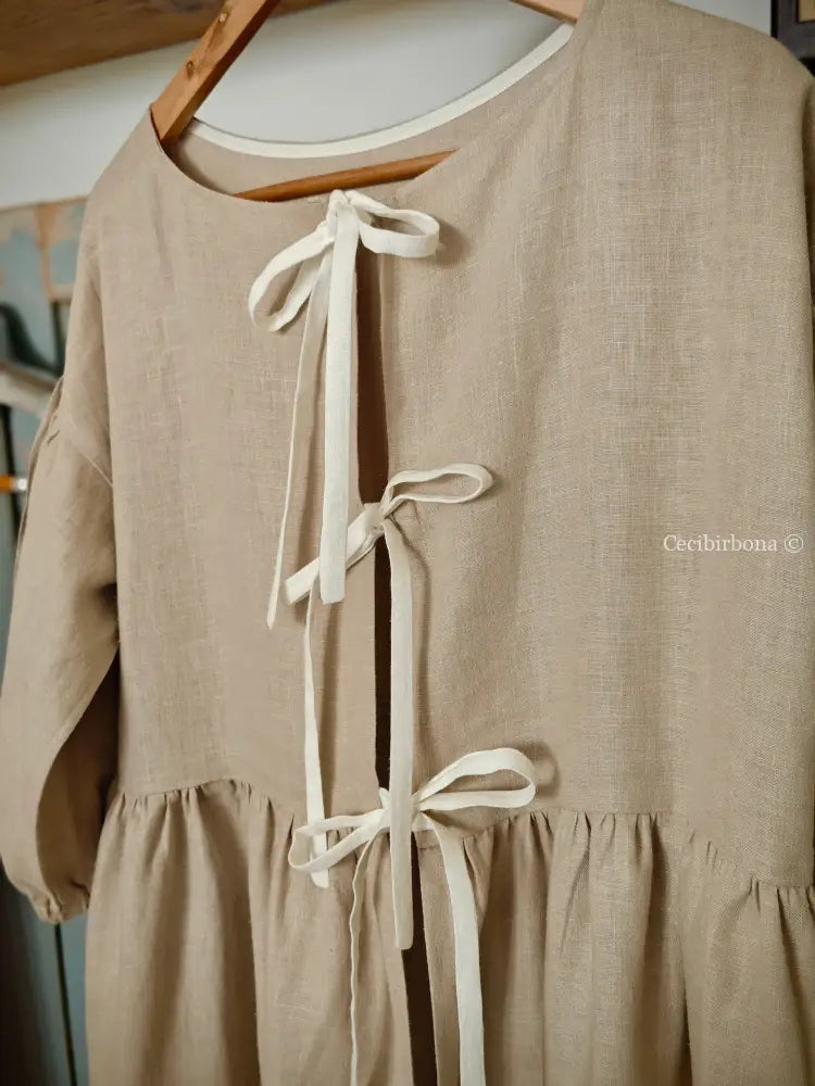 Grembiule abito con maniche e apertura posteriore (Ref. 307) grembiule donna tessuti moderni