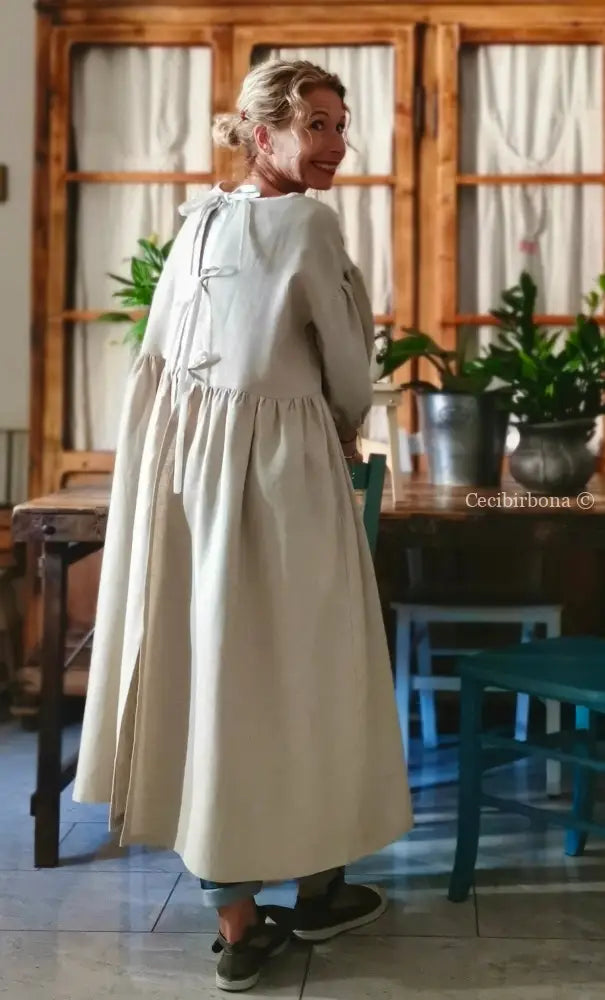 Grembiule abito con maniche e apertura posteriore (Ref. 307) grembiule donna tessuti moderni