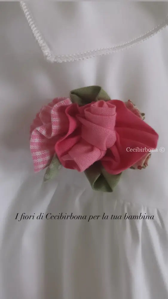 Grembiule bianco collo tondo bouquet di fiori per scuola materna ed elementare - grembiulino asilo ed elementari per