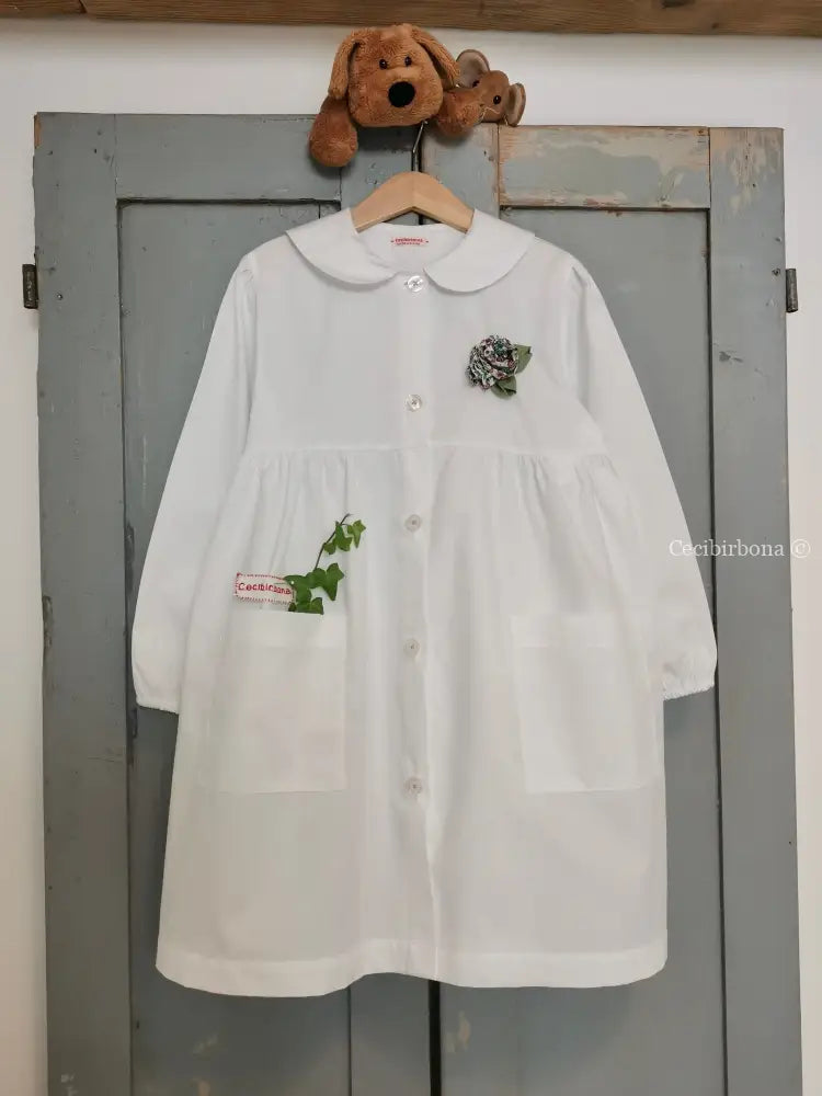 Grembiule bianco collo tondo bouquet di fiori per scuola materna ed elementare - grembiulino asilo ed elementari per