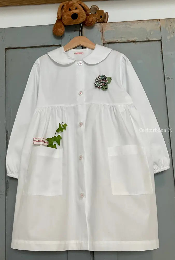 Grembiule bianco collo tondo bouquet di fiori per scuola materna ed elementare - grembiulino asilo ed elementari per
