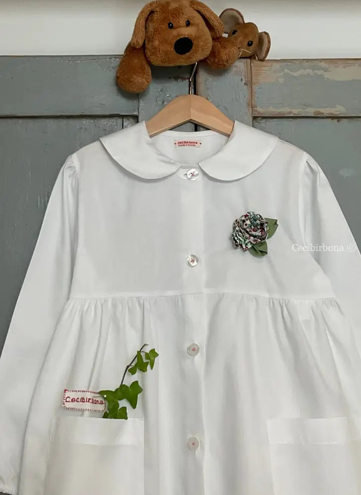 Grembiule bianco collo tondo bouquet di fiori per scuola materna ed elementare - grembiulino asilo ed elementari per
