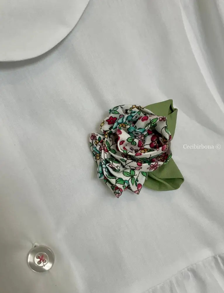 Grembiule bianco collo tondo bouquet di fiori per scuola materna ed elementare - grembiulino asilo ed elementari per