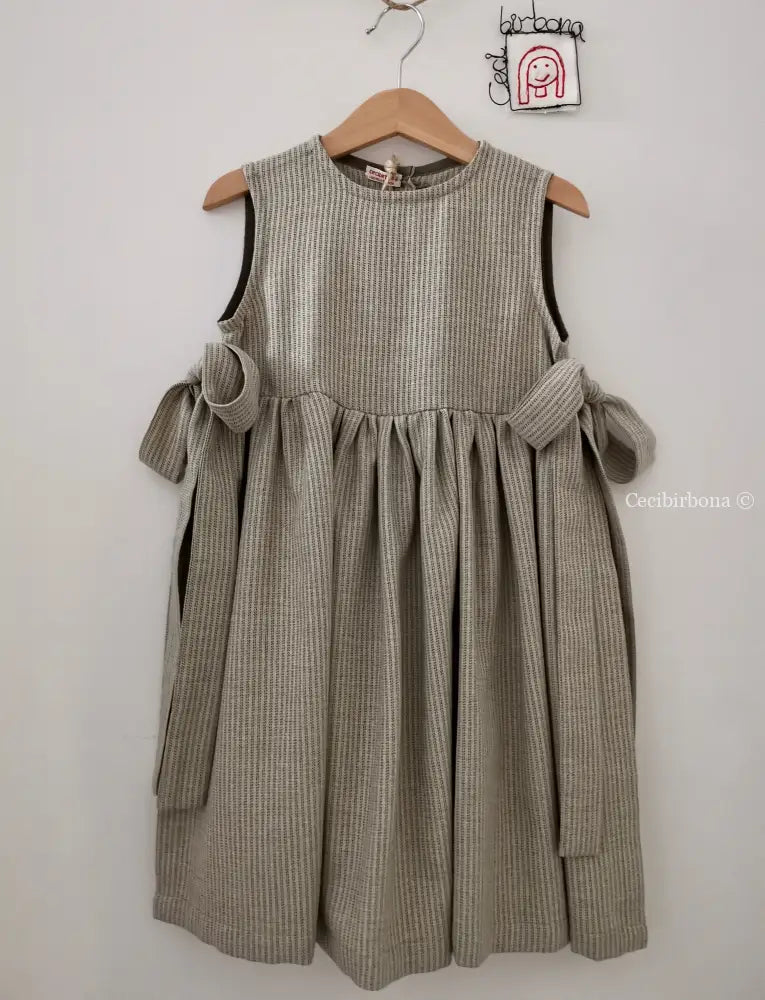 Grembiule bimba senza maniche abito bimba