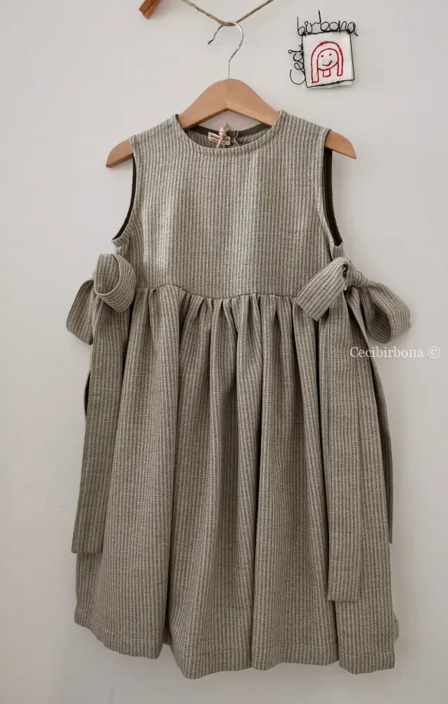 Grembiule bimba senza maniche abito bimba