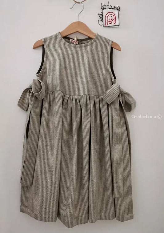 Grembiule bimba senza maniche abito bimba