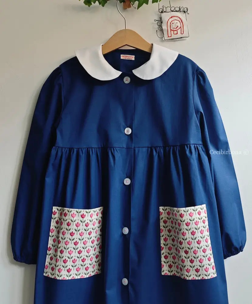 Grembiule blu con i tulipani rosa grembiule scuola bimba
