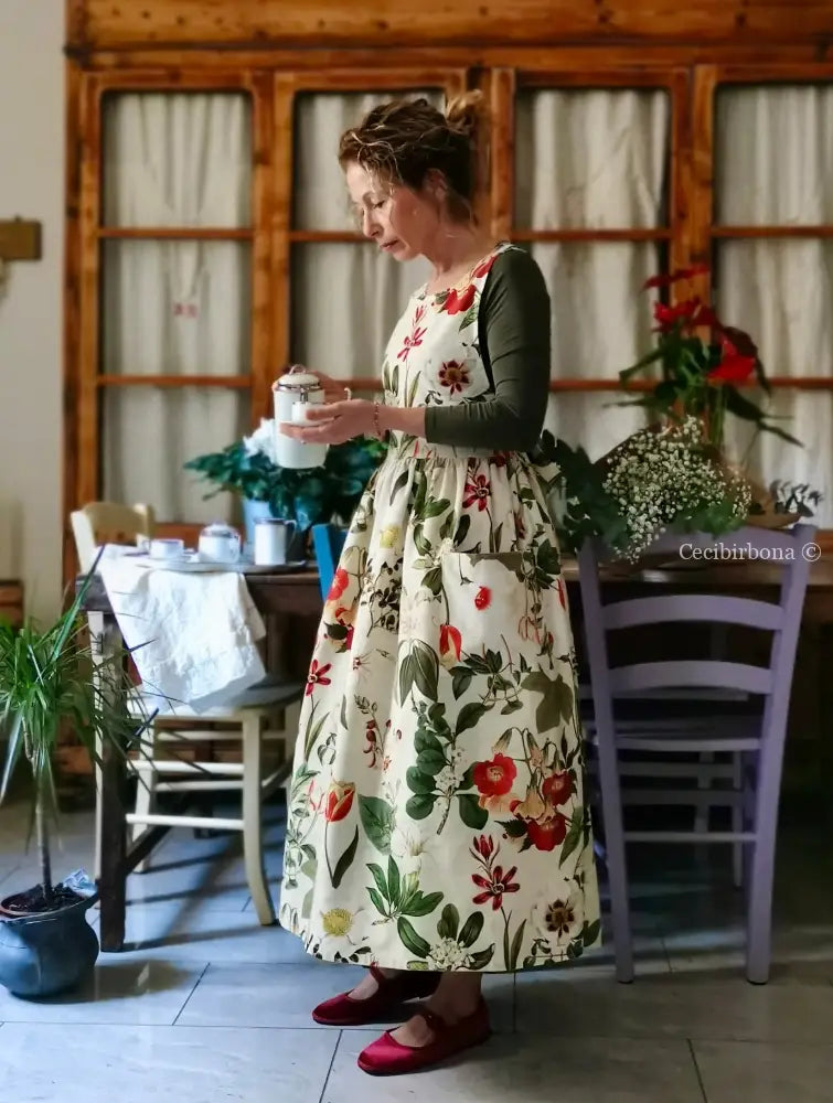 Grembiule “Botanica” in cotone crema (Ref. 482) grembiule donna tessuti moderni