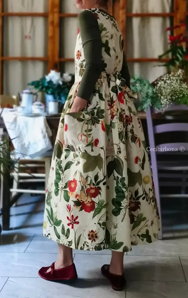 Grembiule “Botanica” in cotone crema (Ref. 482) grembiule donna tessuti moderni
