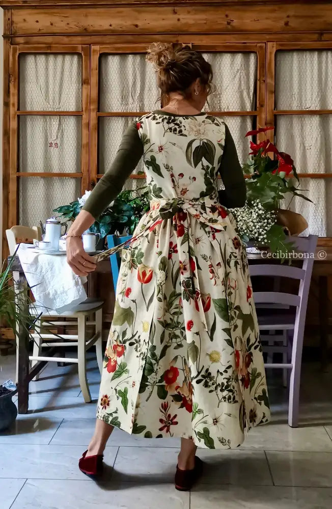 Grembiule “Botanica” in cotone crema (Ref. 482) grembiule donna tessuti moderni