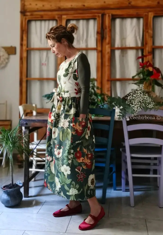 Grembiule “Botanica” in cotone patchwork crema e verde (Ref. 485) grembiule donna tessuti moderni