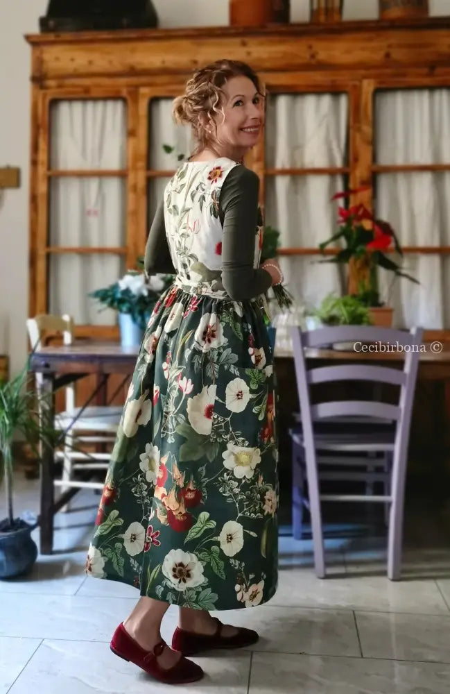 Grembiule “Botanica” in cotone patchwork crema e verde (Ref. 485) grembiule donna tessuti moderni