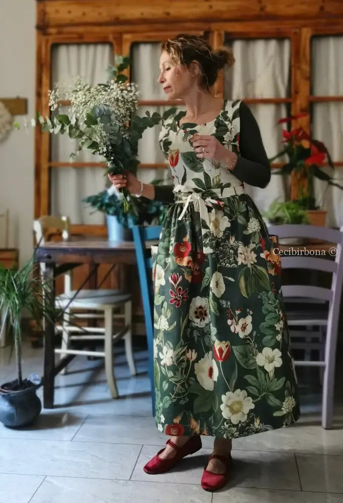 Grembiule “Botanica” in cotone patchwork crema e verde (Ref. 485) grembiule donna tessuti moderni
