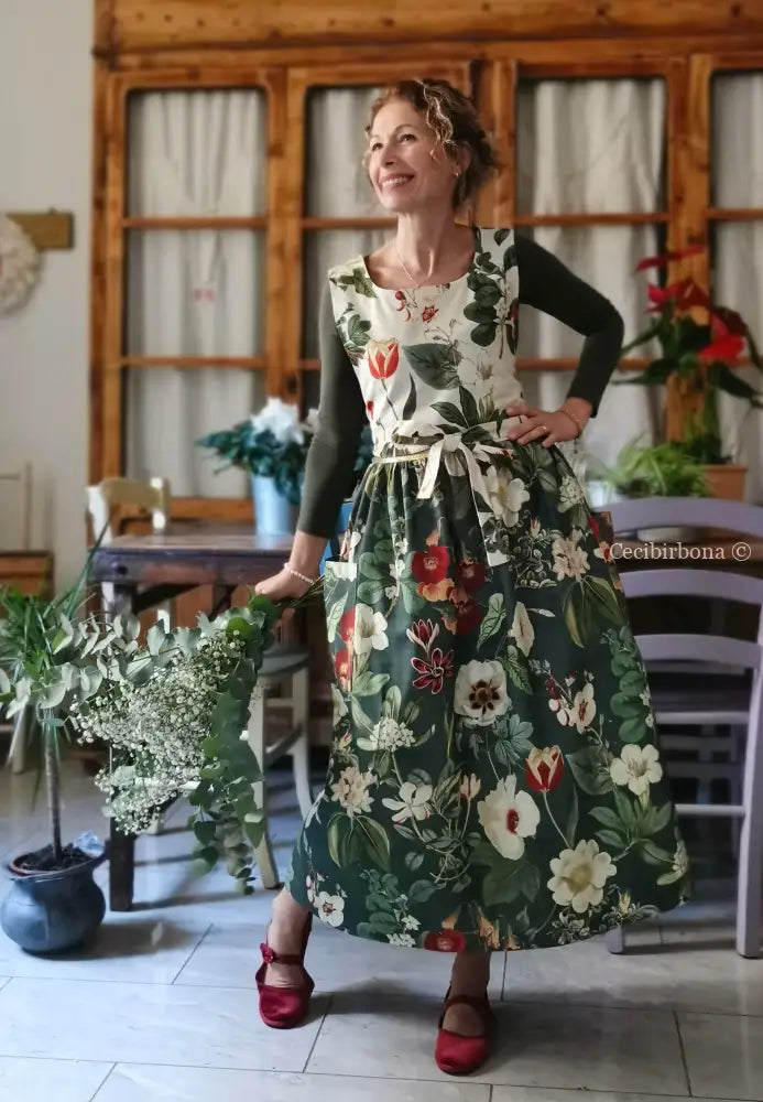 Grembiule “Botanica” in cotone patchwork crema e verde (Ref. 485) grembiule donna tessuti moderni