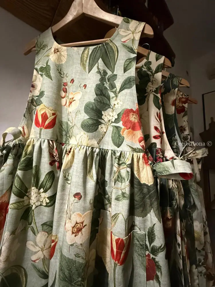 Grembiule “Botanica” in cotone verde grigio (Ref. 483) grembiule donna tessuti moderni