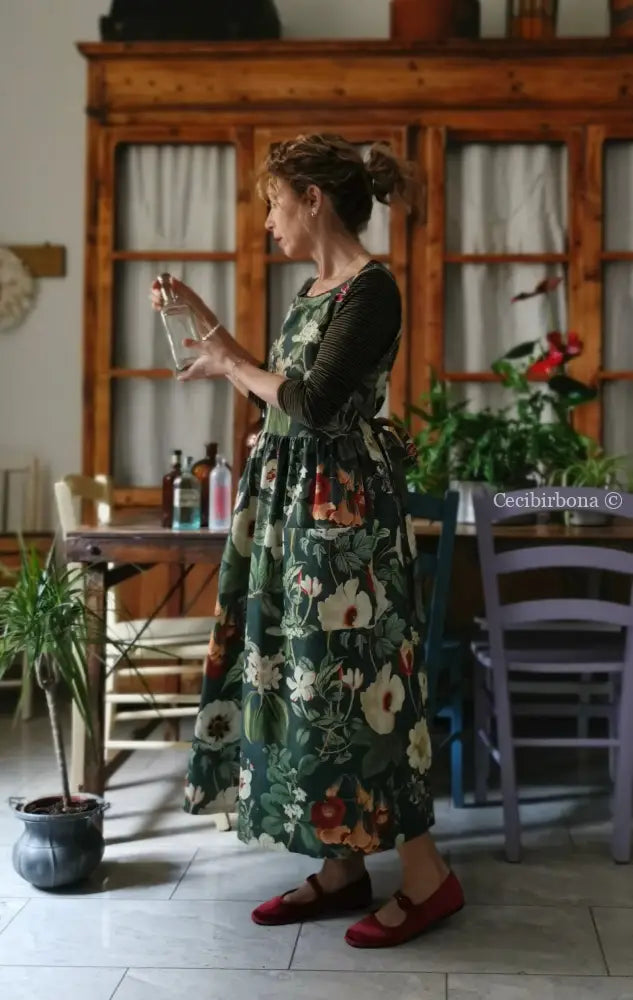 Grembiule “Botanica” in cotone verde (Ref. 502) grembiule donna tessuti moderni