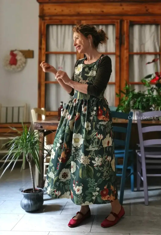 Grembiule “Botanica” in cotone verde (Ref. 502) grembiule donna tessuti moderni