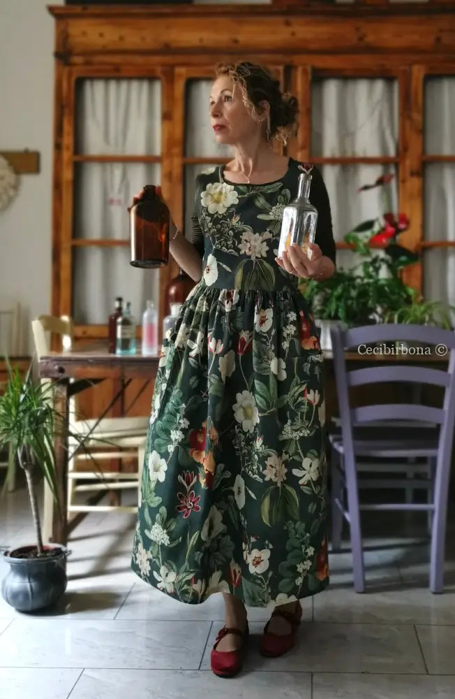 Grembiule “Botanica” in cotone verde (Ref. 502) grembiule donna tessuti moderni