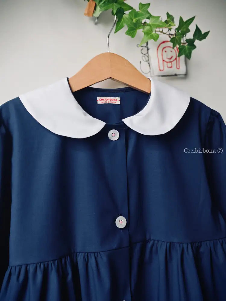 Grembiule con i tulipani azzurri grembiule scuola bimba