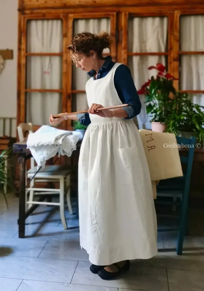 Grembiule con monogramma TH (Ref. 473) grembiule donna tessuti antichi