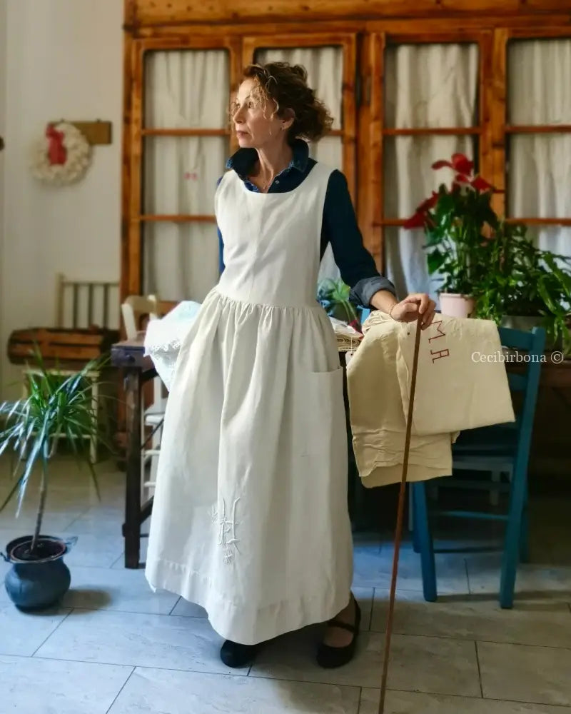 Grembiule con monogramma TH (Ref. 473) grembiule donna tessuti antichi