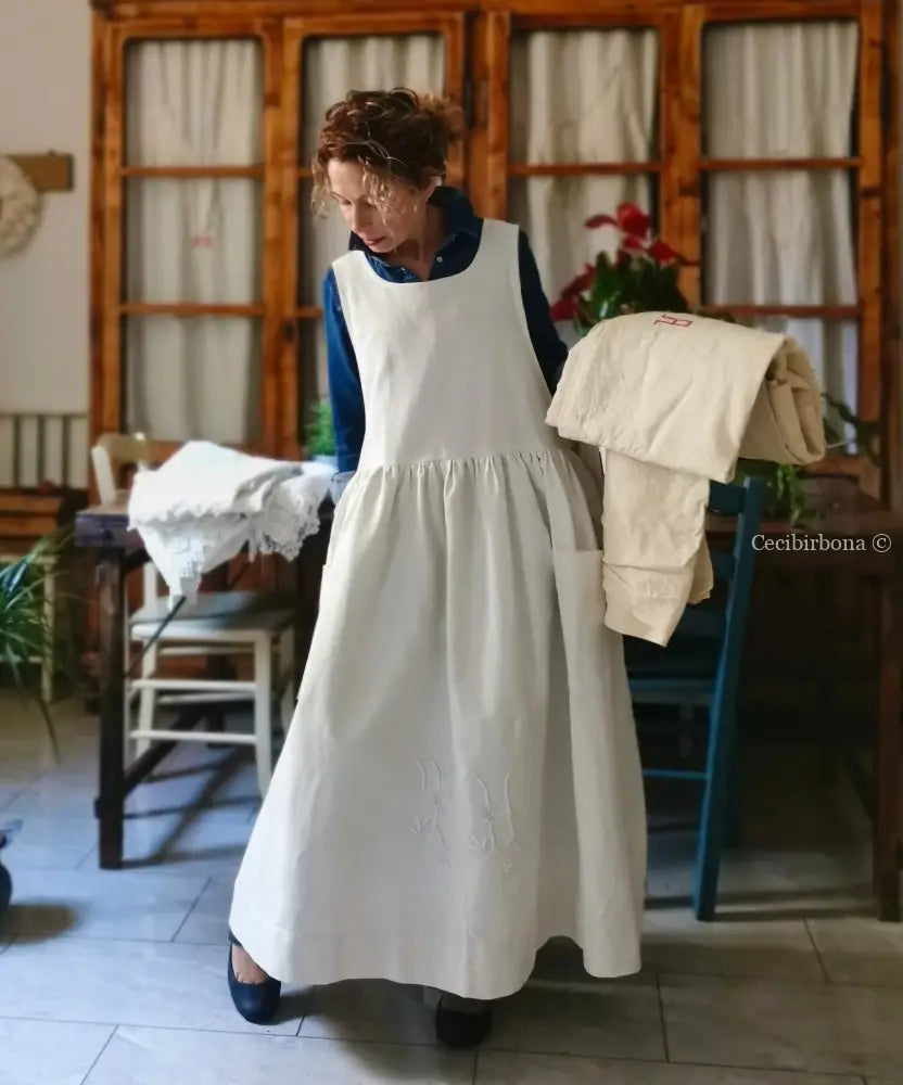 Grembiule con monogramma TH (Ref. 473) grembiule donna tessuti antichi