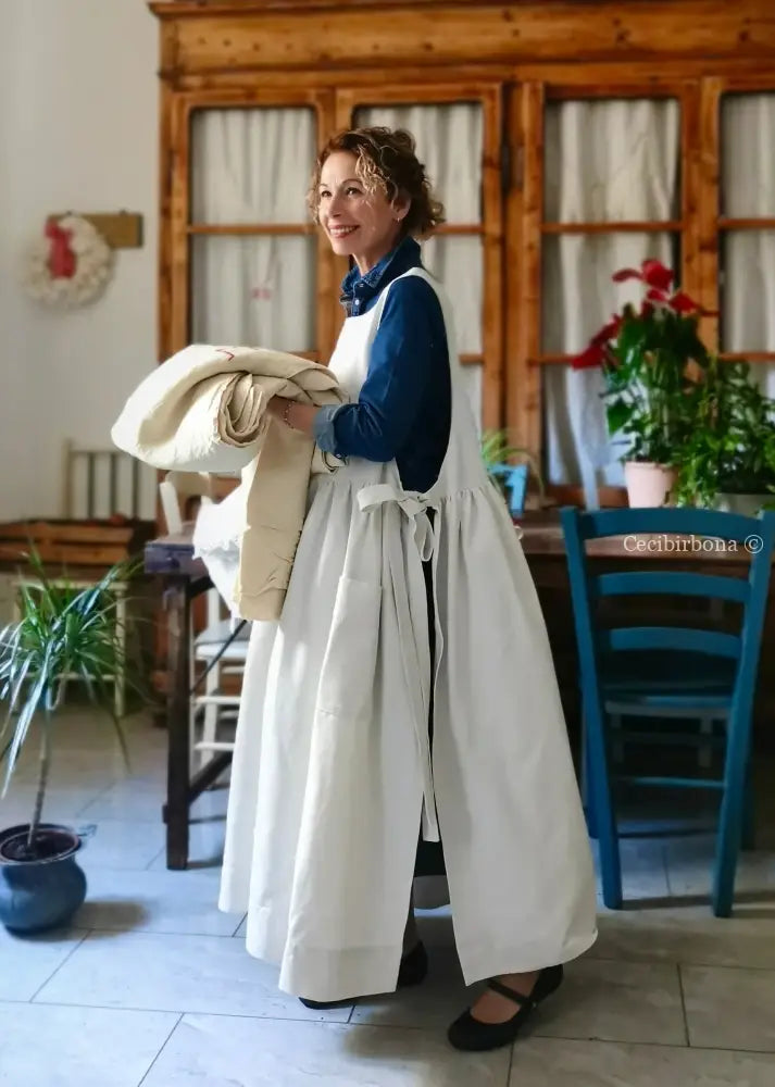 Grembiule con monogramma TH (Ref. 473) grembiule donna tessuti antichi