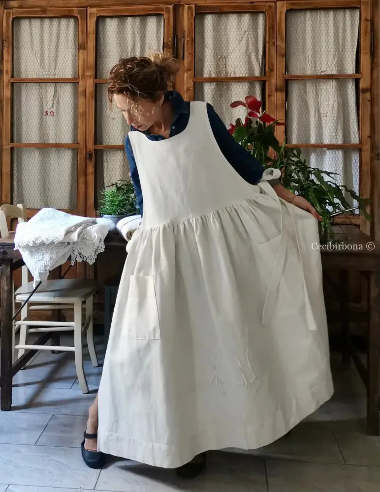 Grembiule con monogramma TH (Ref. 473) grembiule donna tessuti antichi