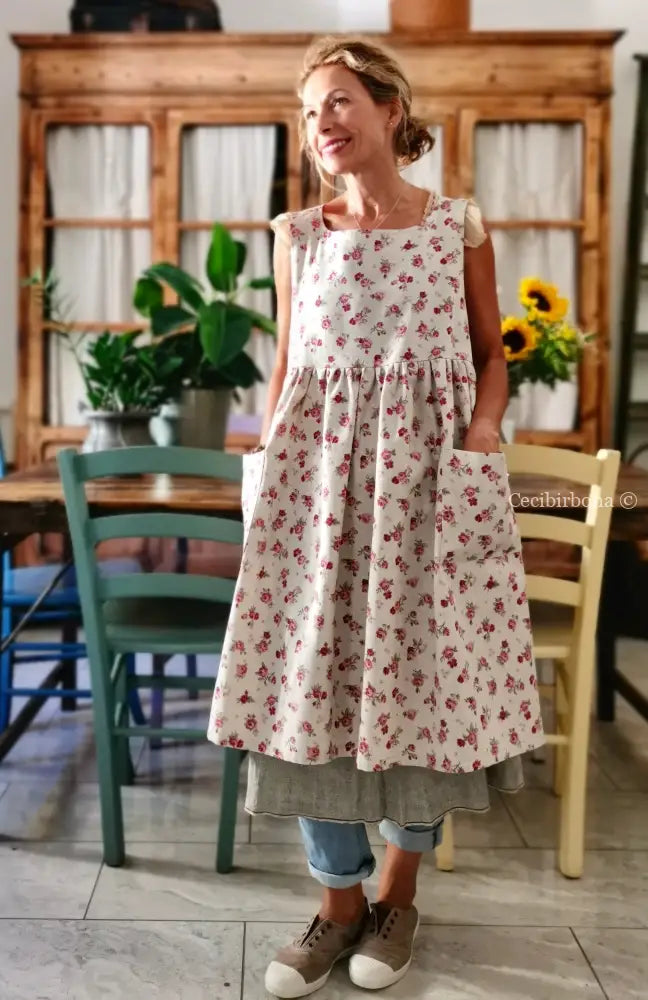 Grembiule con roselline da cucina per donna (Ref. 46) grembiule donna tessuti moderni