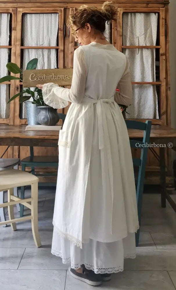 Grembiule da cucina con pizzo beige (Ref. 20) grembiule donna tessuti antichi