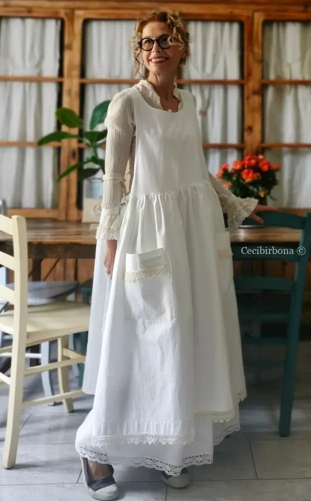 Grembiule da cucina con pizzo beige (Ref. 20) grembiule donna tessuti antichi