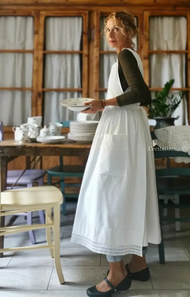 Grembiule da cucina con pizzo e monogramma PT (Ref. 09) grembiule donna tessuti antichi