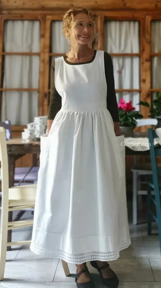 Grembiule da cucina con pizzo e monogramma PT (Ref. 09) grembiule donna tessuti antichi