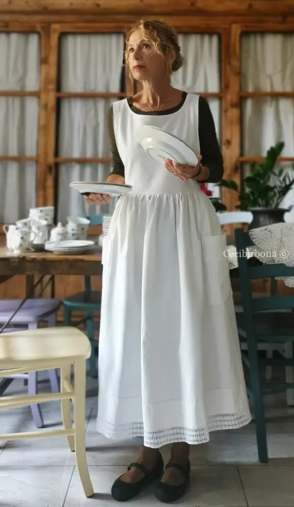 Grembiule da cucina con pizzo e monogramma PT (Ref. 09) grembiule donna tessuti antichi