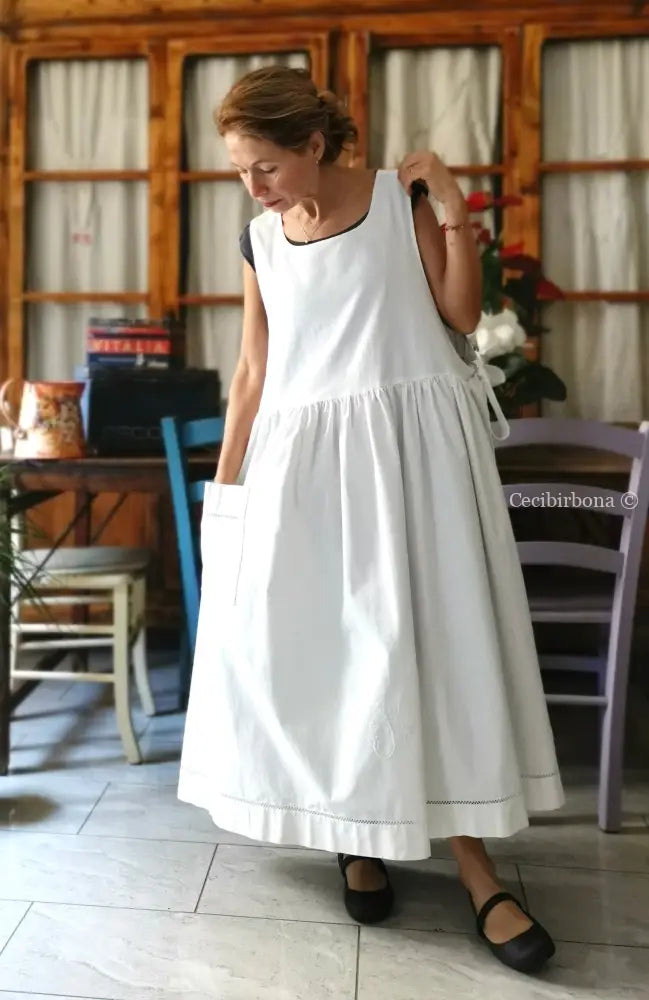 Grembiule da cucina con sfilatura e monogramma N (Ref. 501) grembiule donna in tessuto antico