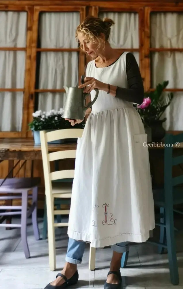 Grembiule da cucina con sfilatura e monogramma rosso EL (Ref. 08) grembiule donna in tessuto antico