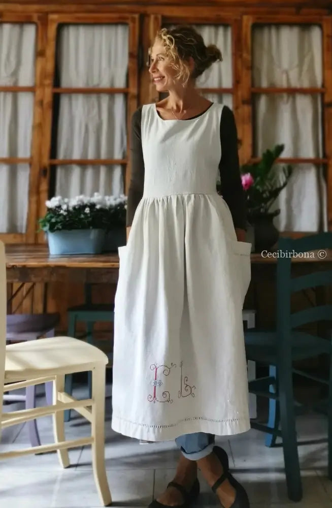Grembiule da cucina con sfilatura e monogramma rosso EL (Ref. 08) grembiule donna in tessuto antico