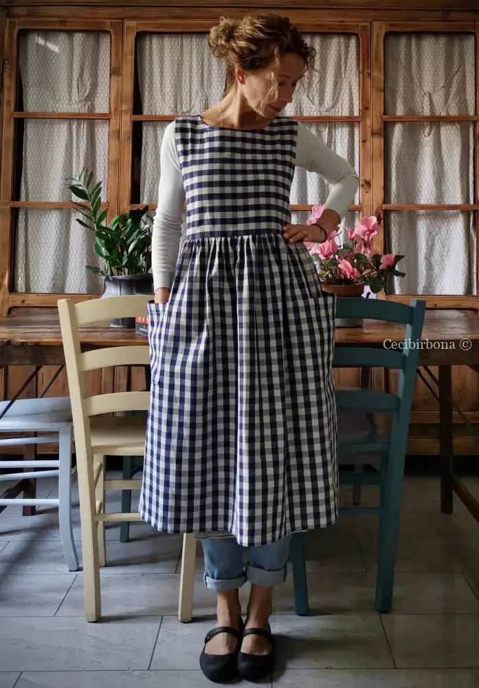 Grembiule da cucina in cotone a quadri blu e rossi per donna (Rif. 54) grembiule donna tessuti moderni