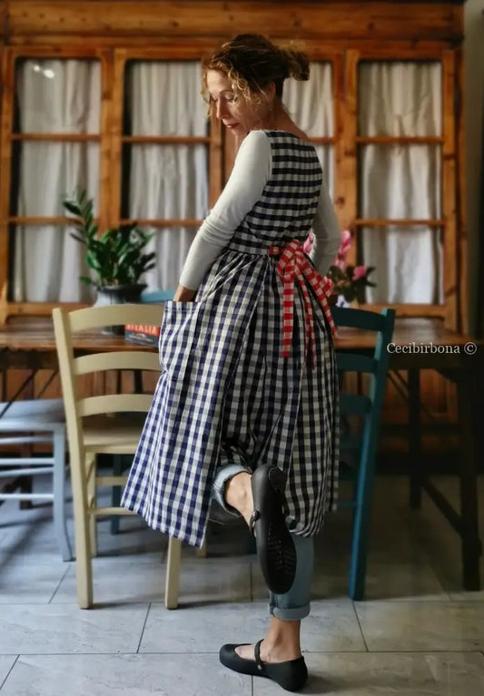 Grembiule da cucina in cotone a quadri blu e rossi per donna (Rif. 54) grembiule donna tessuti moderni