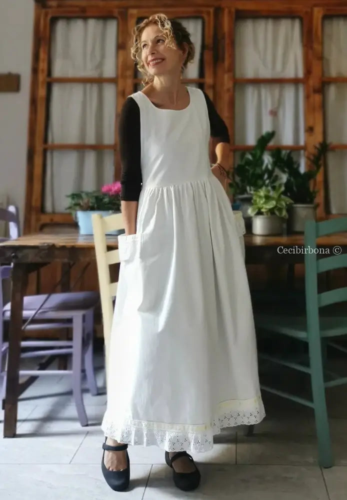 Grembiule da cucina in cotone con monogramma EC e bordo in pizzo con nastro giallo (Ref. 135) grembiule donna tessuti