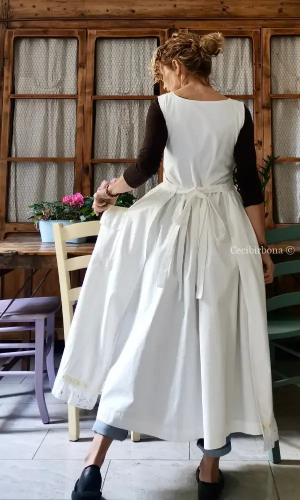 Grembiule da cucina in cotone con monogramma EC e bordo in pizzo con nastro giallo (Ref. 135) grembiule donna tessuti