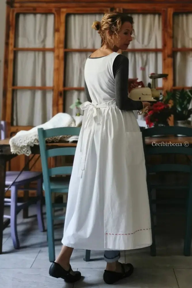 Grembiule da cucina in cotone con passamaneria rossa grembiule donna tessuti antichi