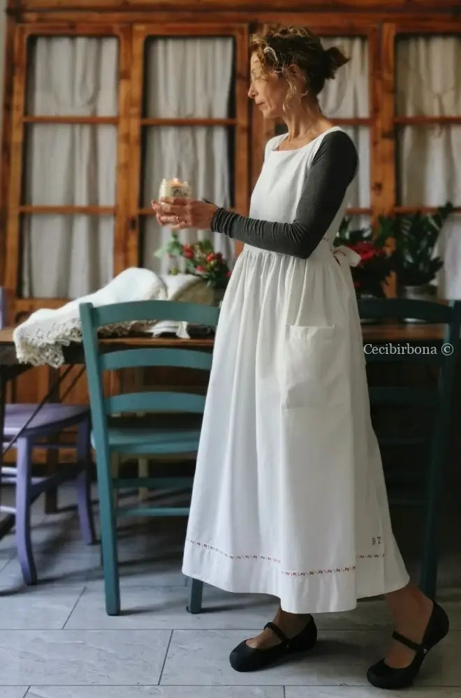 Grembiule da cucina in cotone con passamaneria rossa grembiule donna tessuti antichi