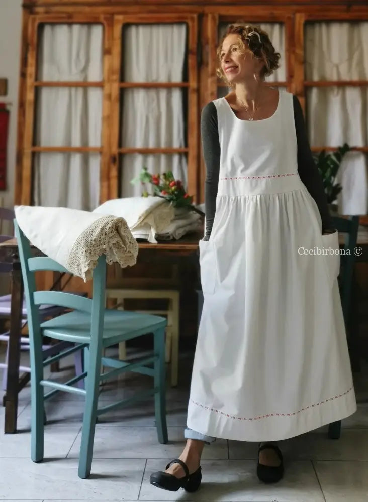 Grembiule da cucina in cotone con passamaneria rossa grembiule donna tessuti antichi