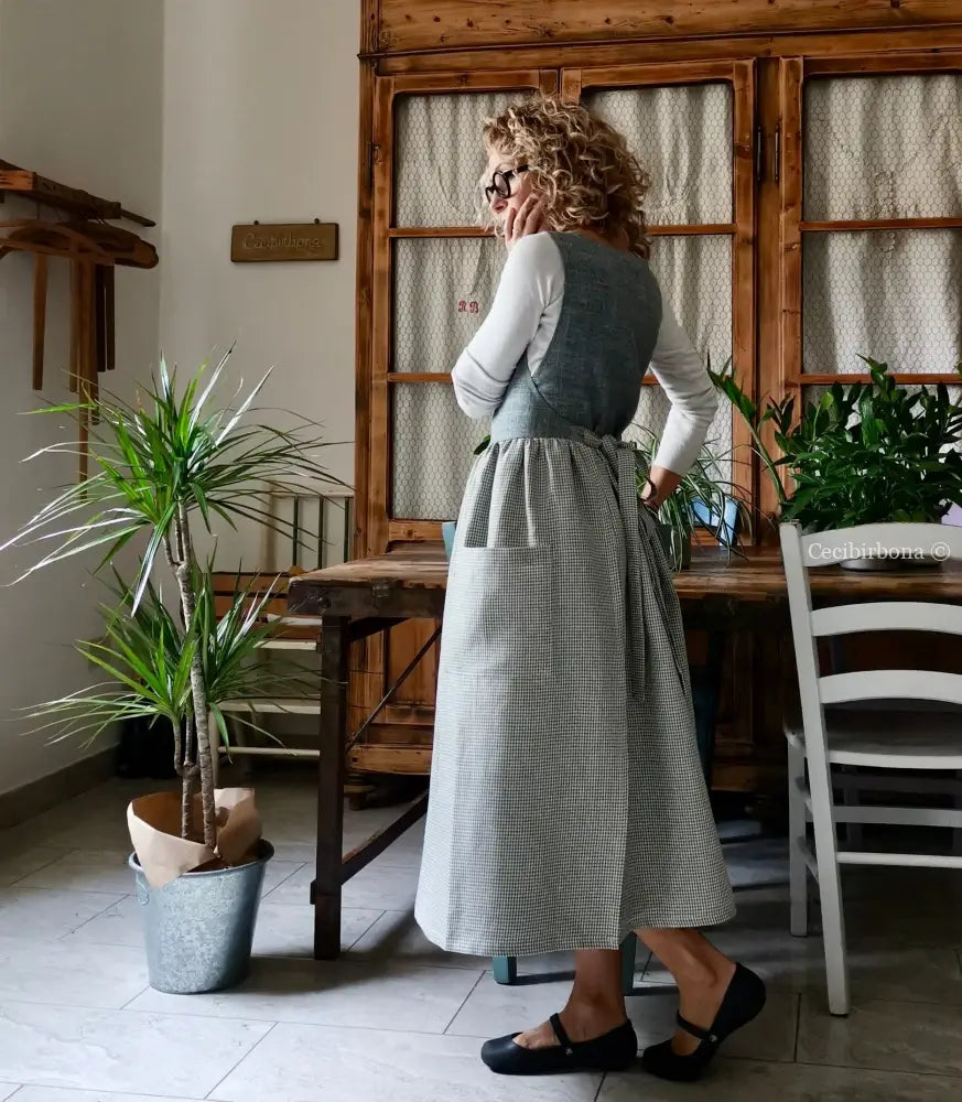 Grembiule da cucina in lino a quadrettini grigi (Ref. 380) grembiule donna tessuti moderni