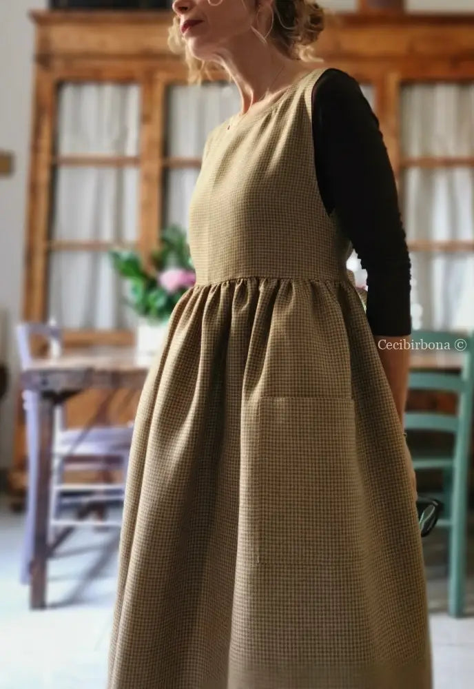 Grembiule da cucina in lino a quadrettini marroni (Ref. 138) grembiule donna tessuti moderni