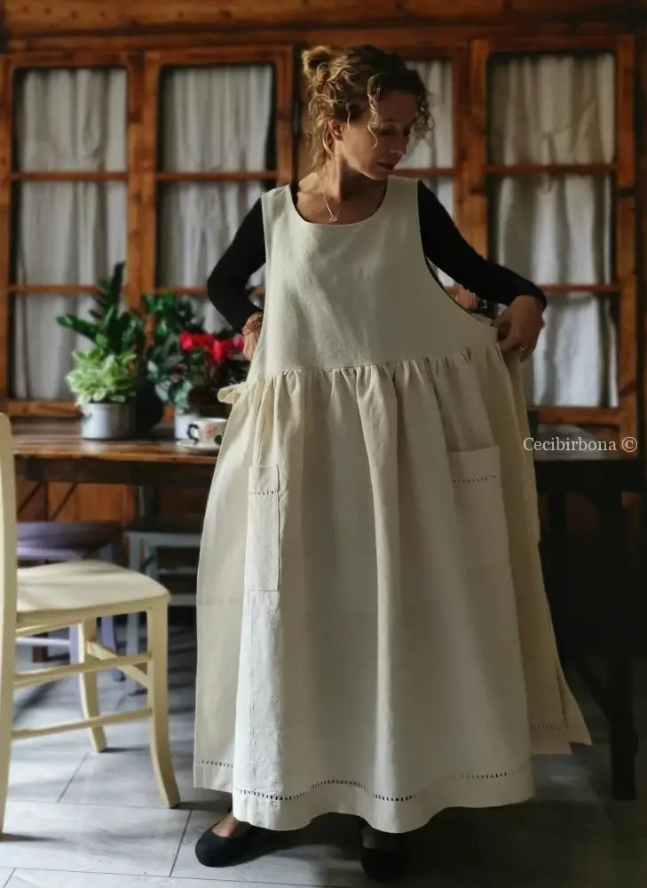 Grembiule da cucina in lino antico con sfilatura e monogramma (Rif. 129) grembiule donna tessuti antichi