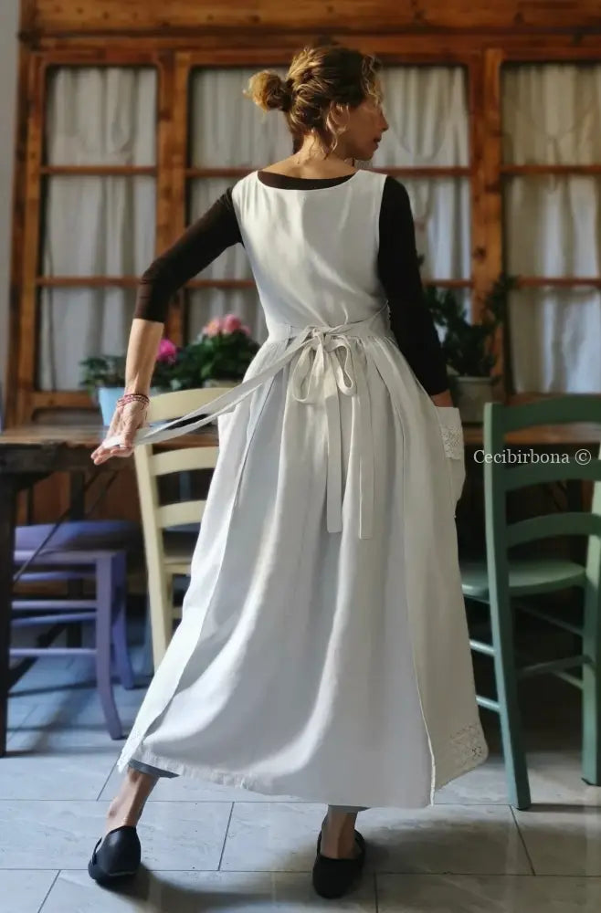 Grembiule da cucina in lino con pizzo e monogramma OA (Ref. 130) grembiule donna tessuti antichi