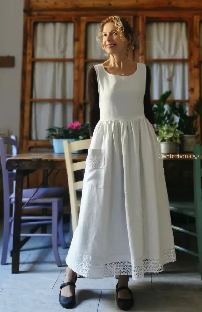 Grembiule da cucina in lino con pizzo e monogramma OA (Ref. 130) grembiule donna tessuti antichi